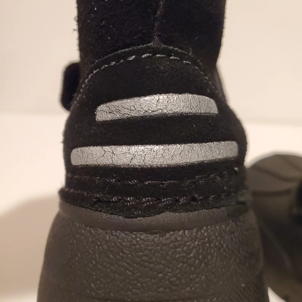 Totes Snow Boots Boy's Size 9